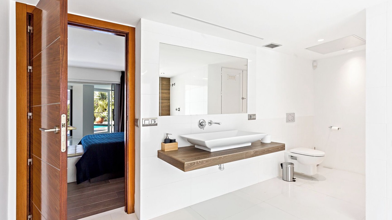 Photo of Bathroom in Urbanizacion Hacienda las Chapas