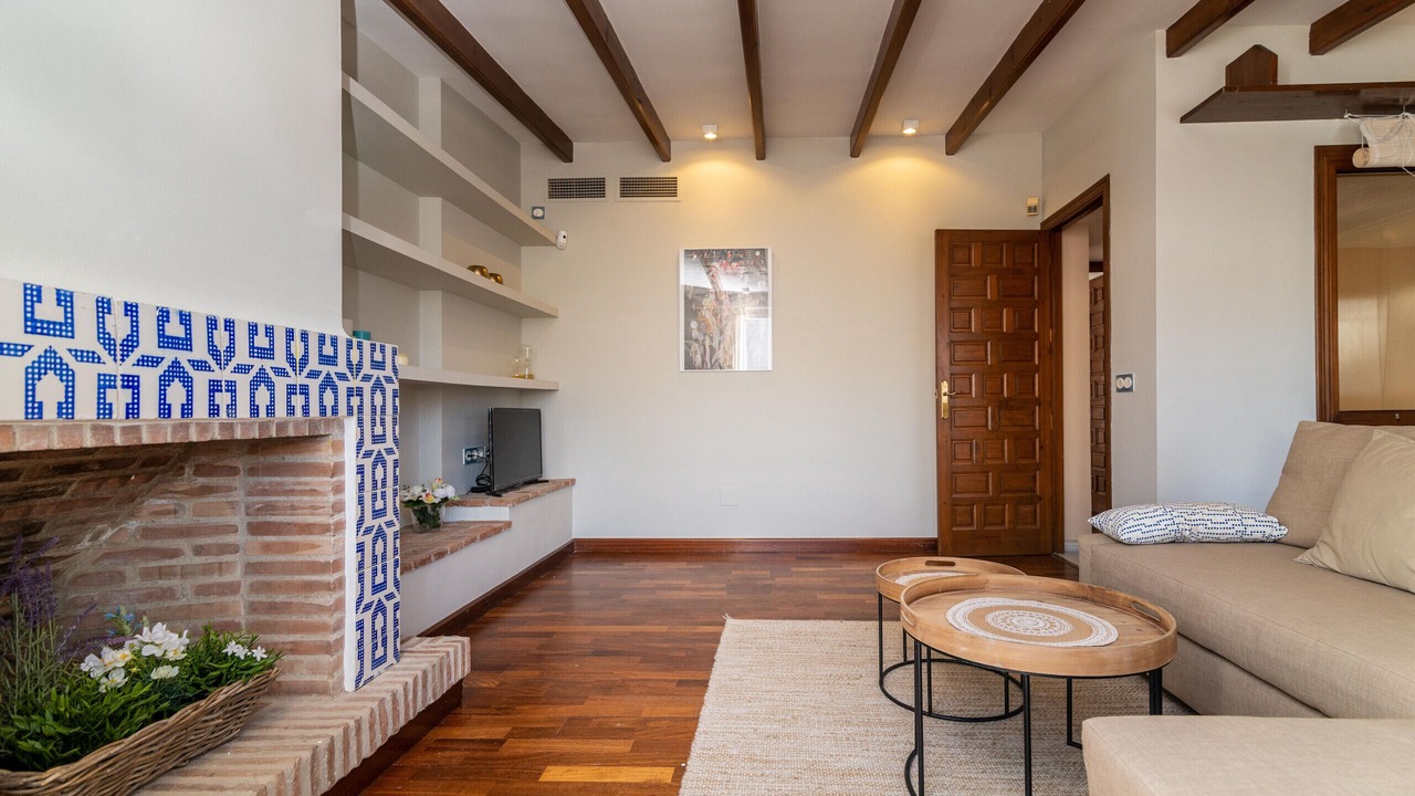 Photo of Livingroom in Golden Mile