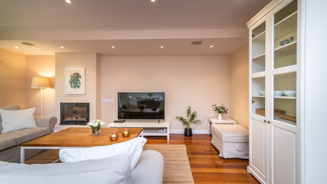 Photo of Livingroom in Golden Mile