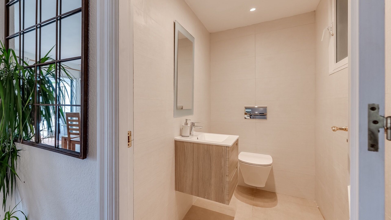 Photo of Bathroom in Urbanizacion Costabella