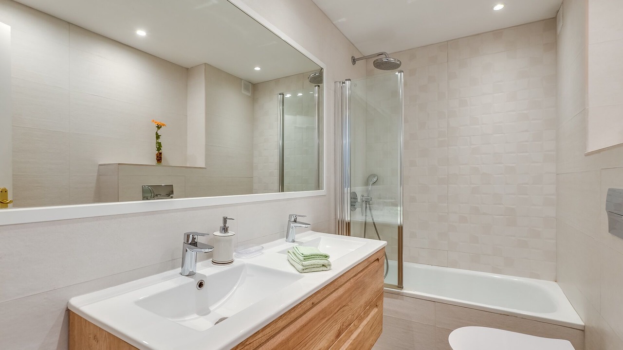 Photo of Bathroom in Urbanizacion Costabella