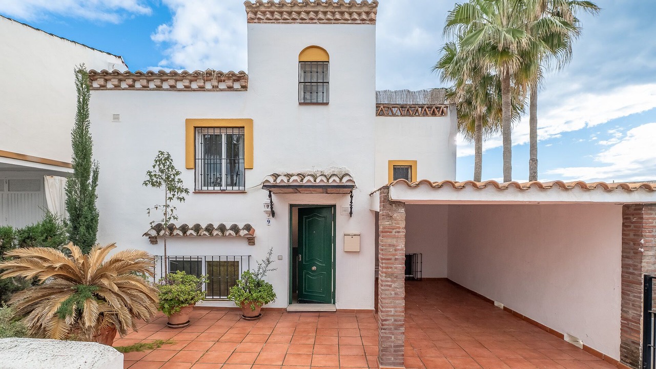 Photo of Outdoor in Urbanizacion Costabella