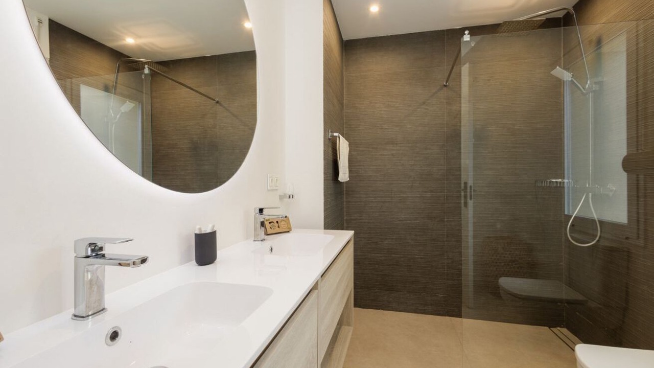 Photo of Bathroom in Elviria