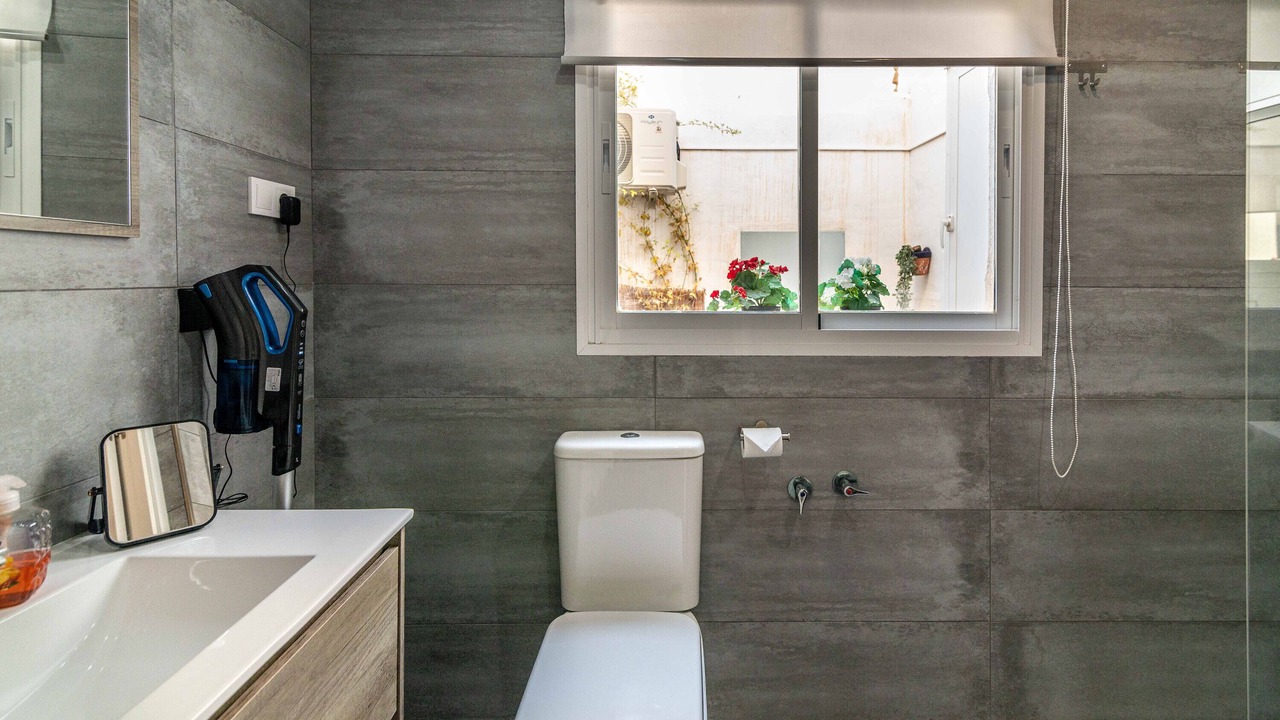Photo of Bathroom in Urbanizacion Pinos Verdes