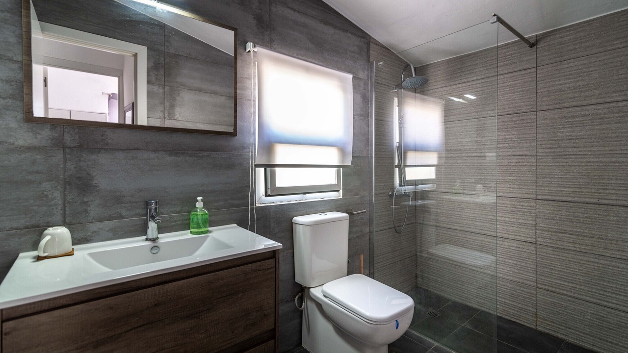 Photo of Bathroom in Urbanizacion Pinos Verdes