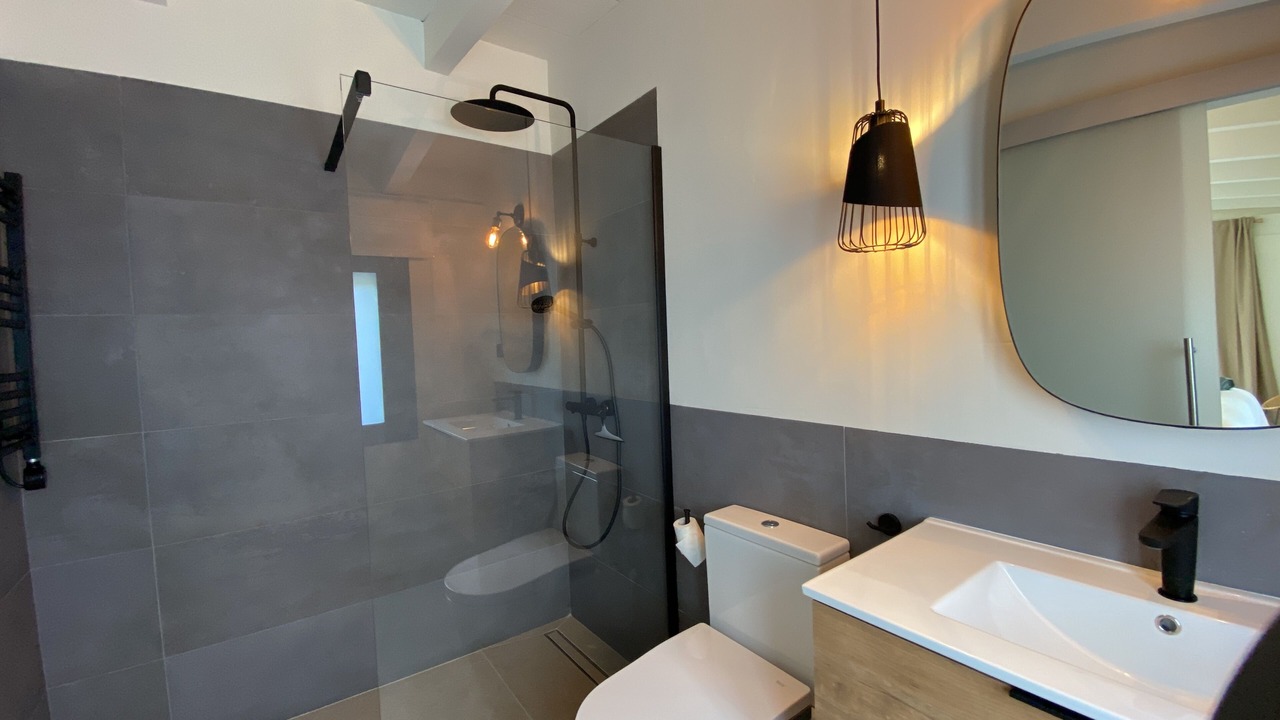 Photo of Bathroom in Urbanizacion Costabella