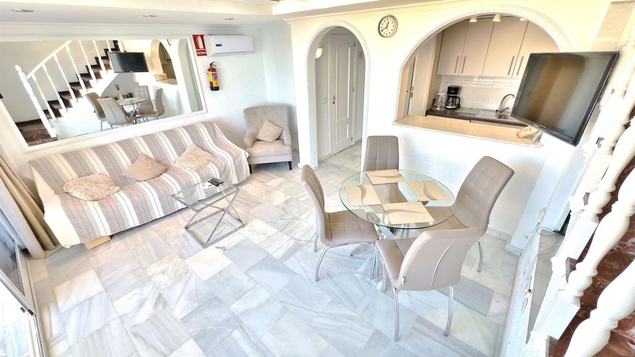 Photo of Livingroom in Golden Mile