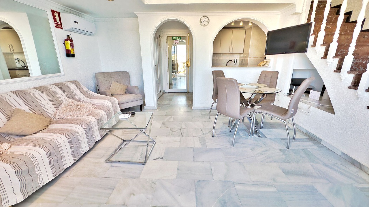 Photo of Livingroom in Golden Mile