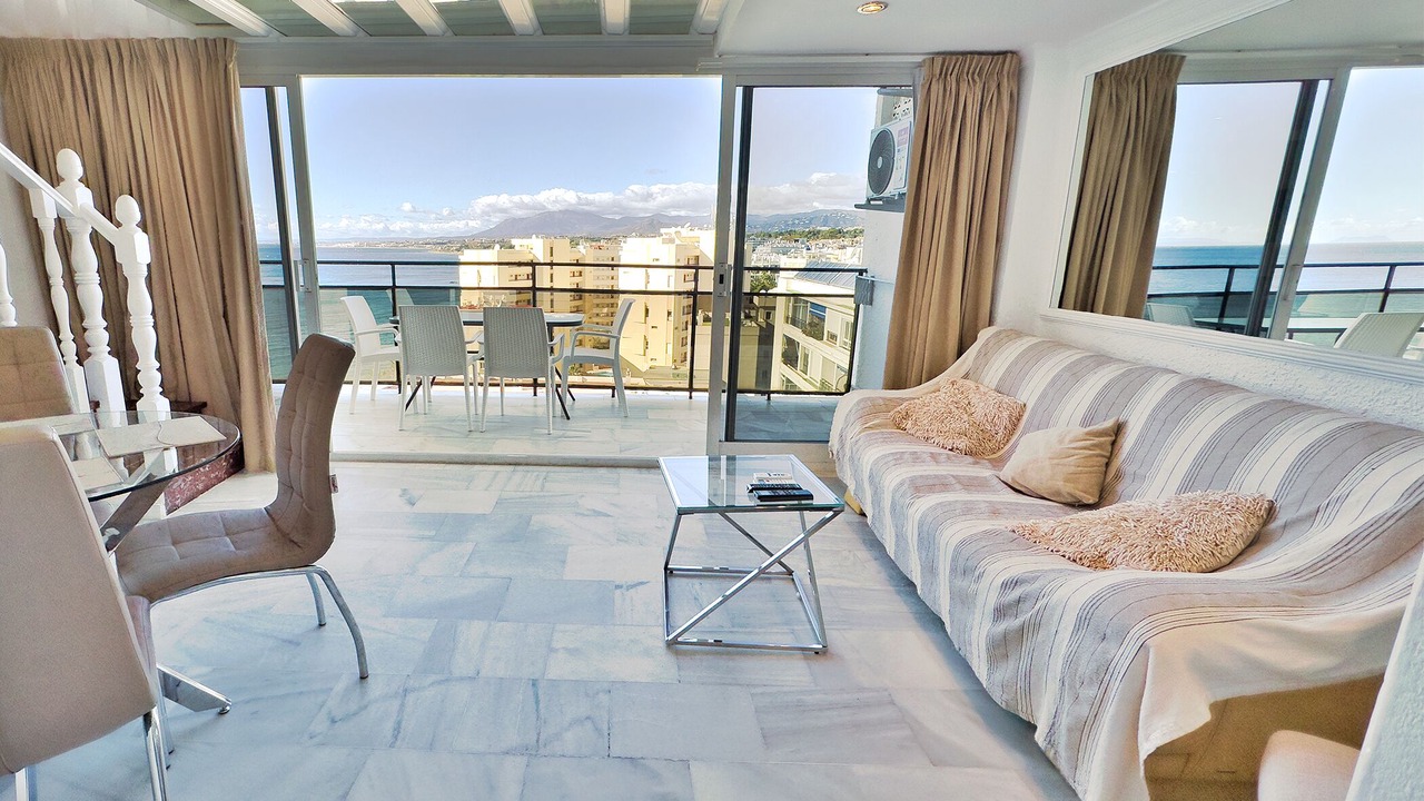 Photo of Livingroom in Golden Mile
