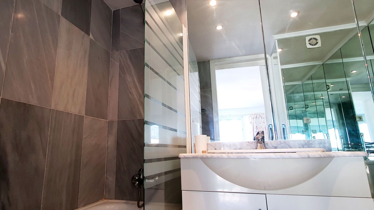 Photo of Bathroom in Marbella City Centre