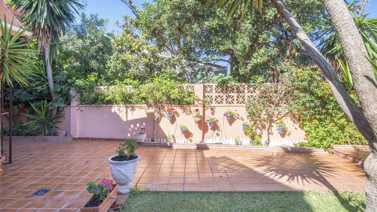 Photo of Outdoor in Urbanizacion Costabella