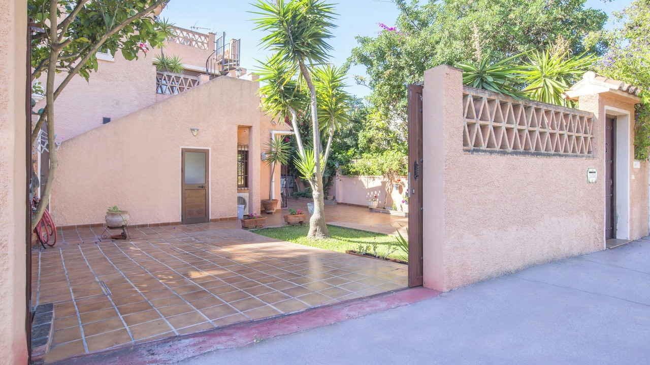 Photo of Outdoor in Urbanizacion Costabella