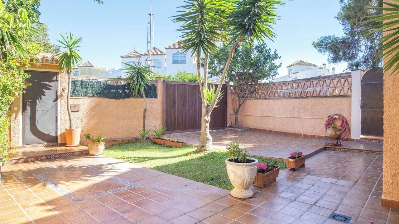 Photo of Outdoor in Urbanizacion Costabella