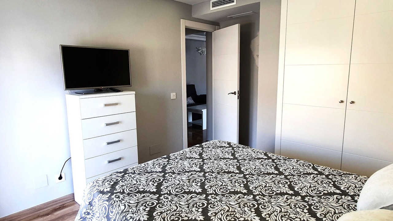 Photo of Bedroom in Golden Mile