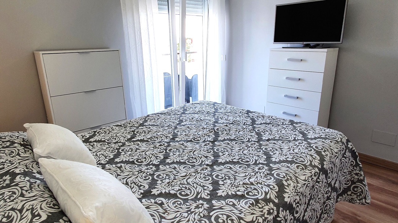 Photo of Bedroom in Golden Mile