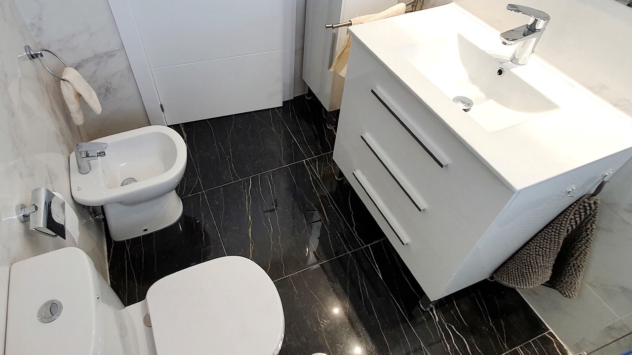 Photo of Bathroom in Golden Mile