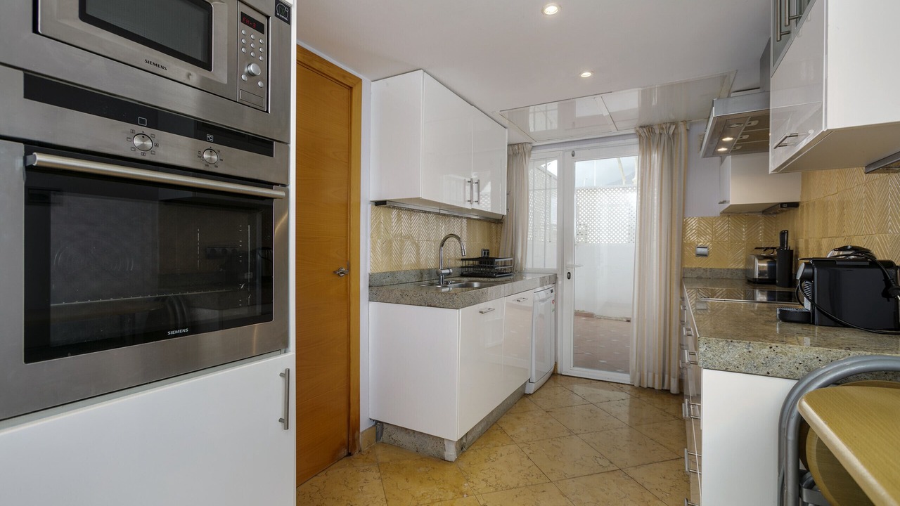 Photo of Kitchen in Golden Mile