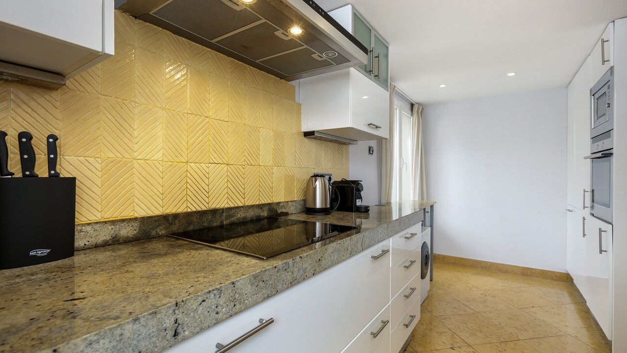 Photo of Kitchen in Golden Mile