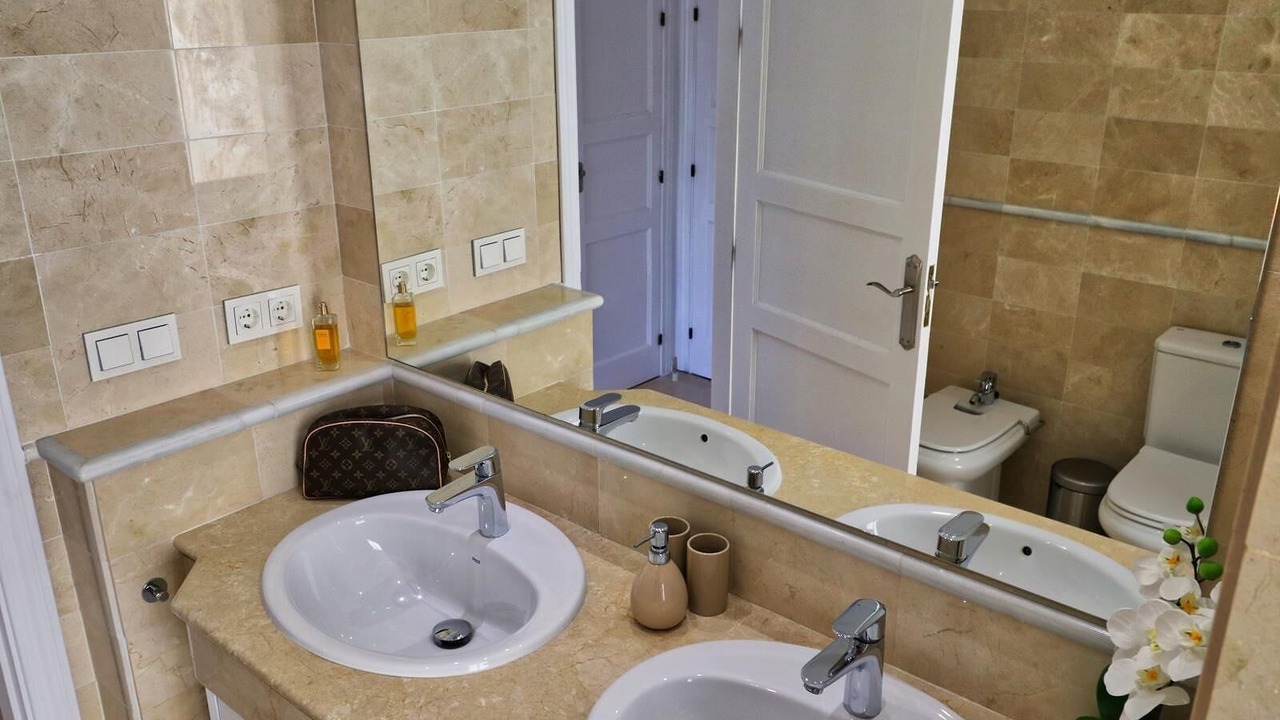 Photo of Bathroom in Elviria