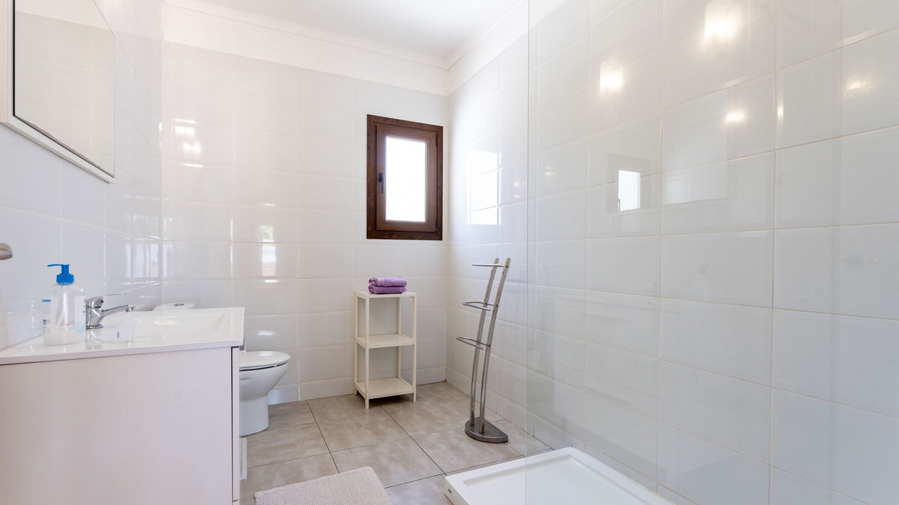 Photo of Bathroom in Urbanizacion Marbessa