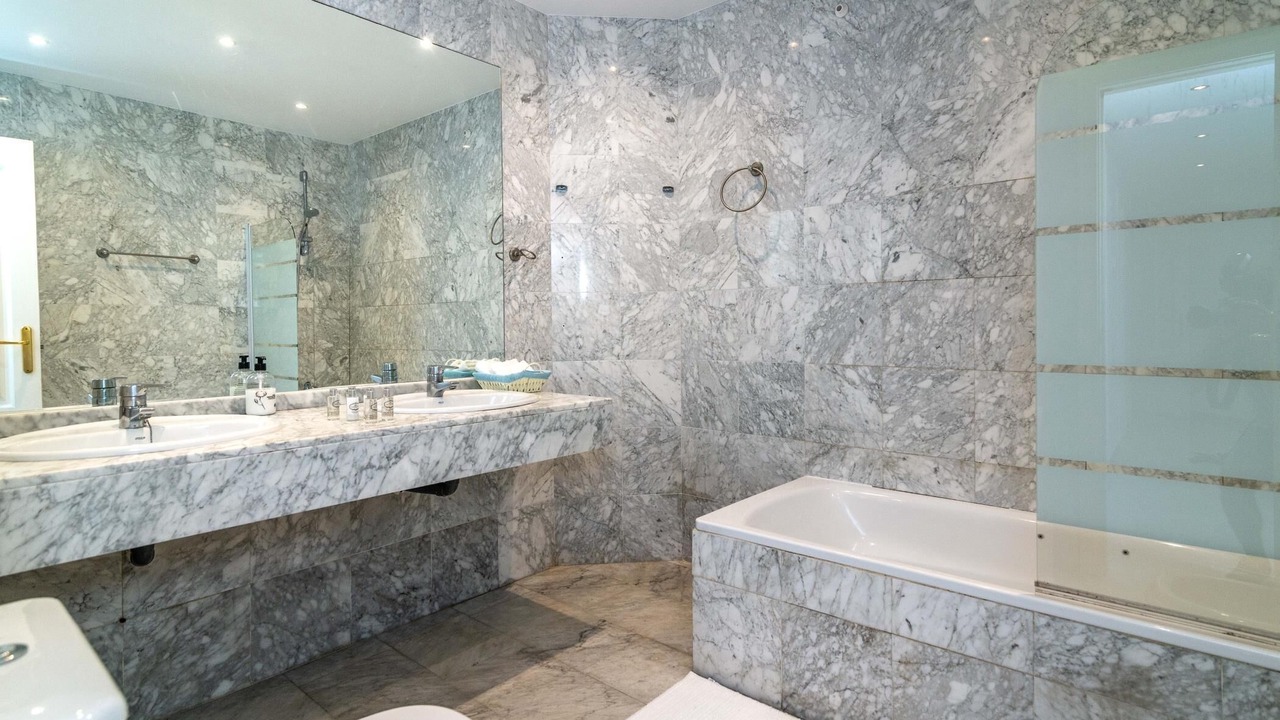 Photo of Bathroom in Puerto Banus