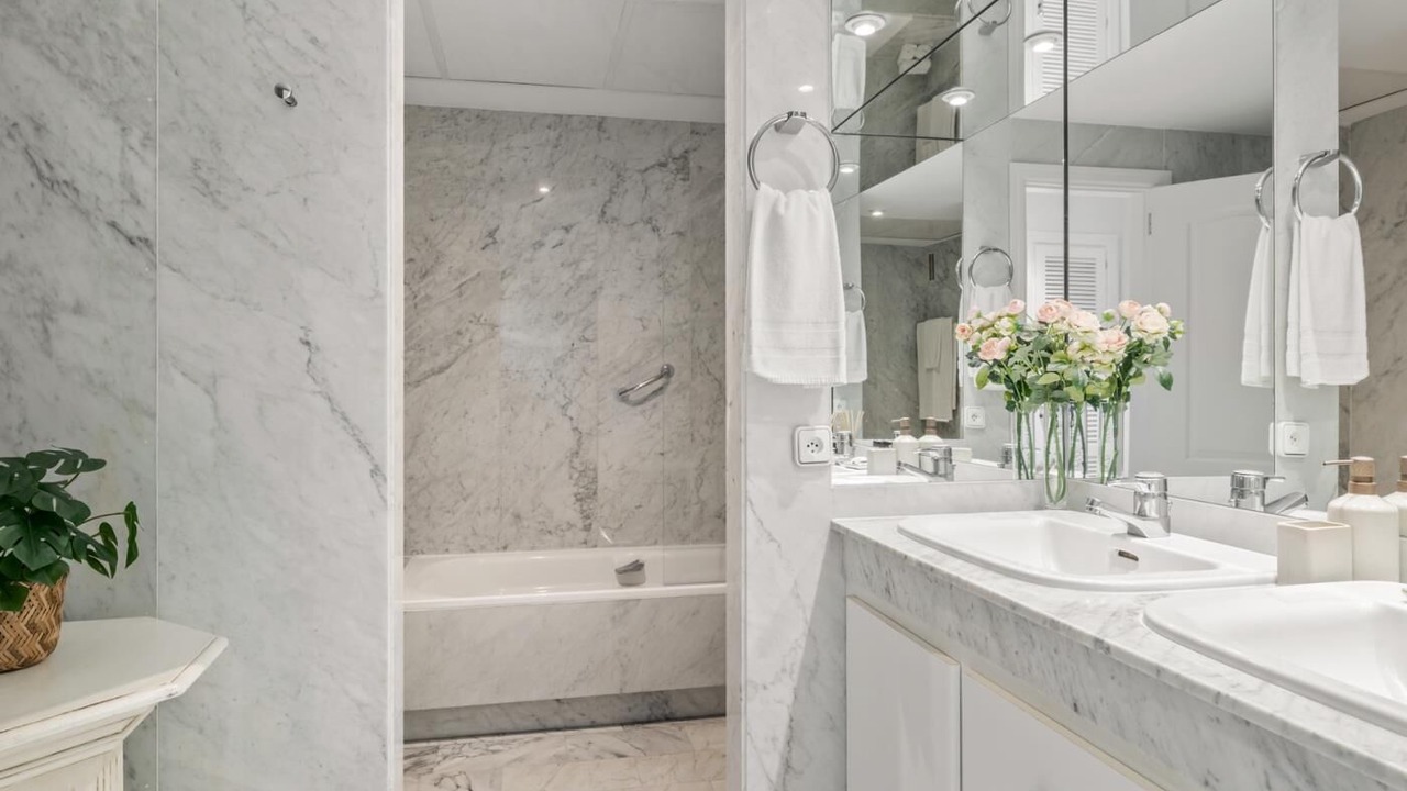 Photo of Bathroom in Puerto Banus