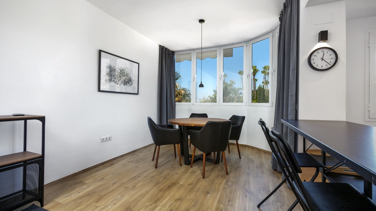 Photo of Livingroom in Golden Mile