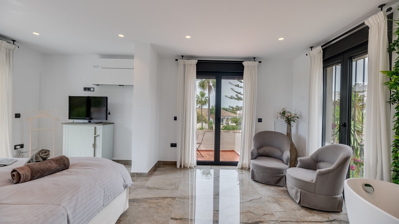Photo of Bedroom in Carib Playa
