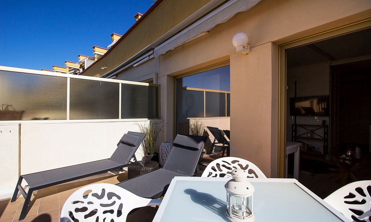 Photo of Patio Balcony in Nikki Beach