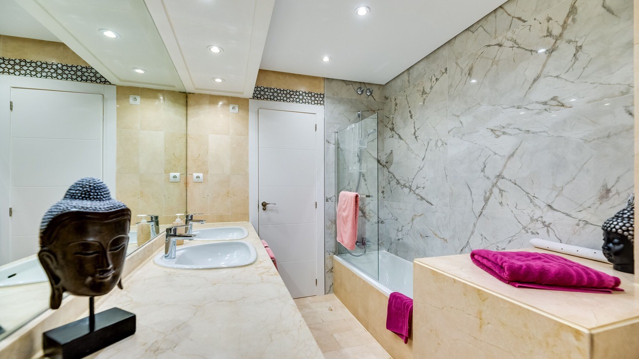 Photo of Bathroom in Puerto Banus