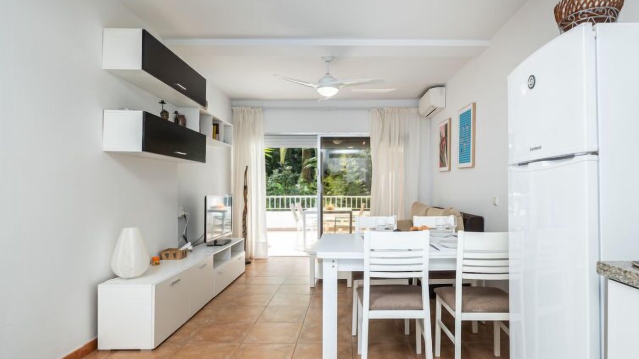 Photo of Bedroom in Golden Mile