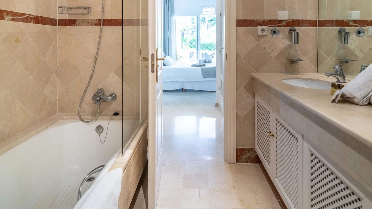 Photo of Bathroom in Puerto Banus