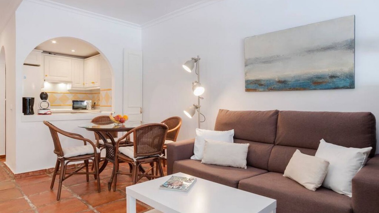 Photo of Livingroom in Golden Mile