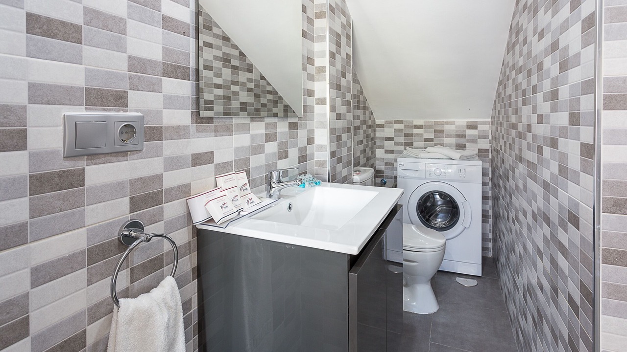 Photo of Bathroom in Urbanizacion Hacienda las Chapas