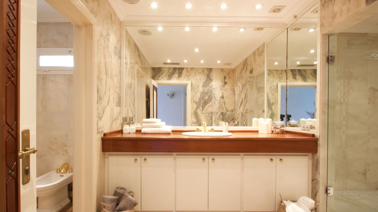 Photo of Bathroom in Golden Mile