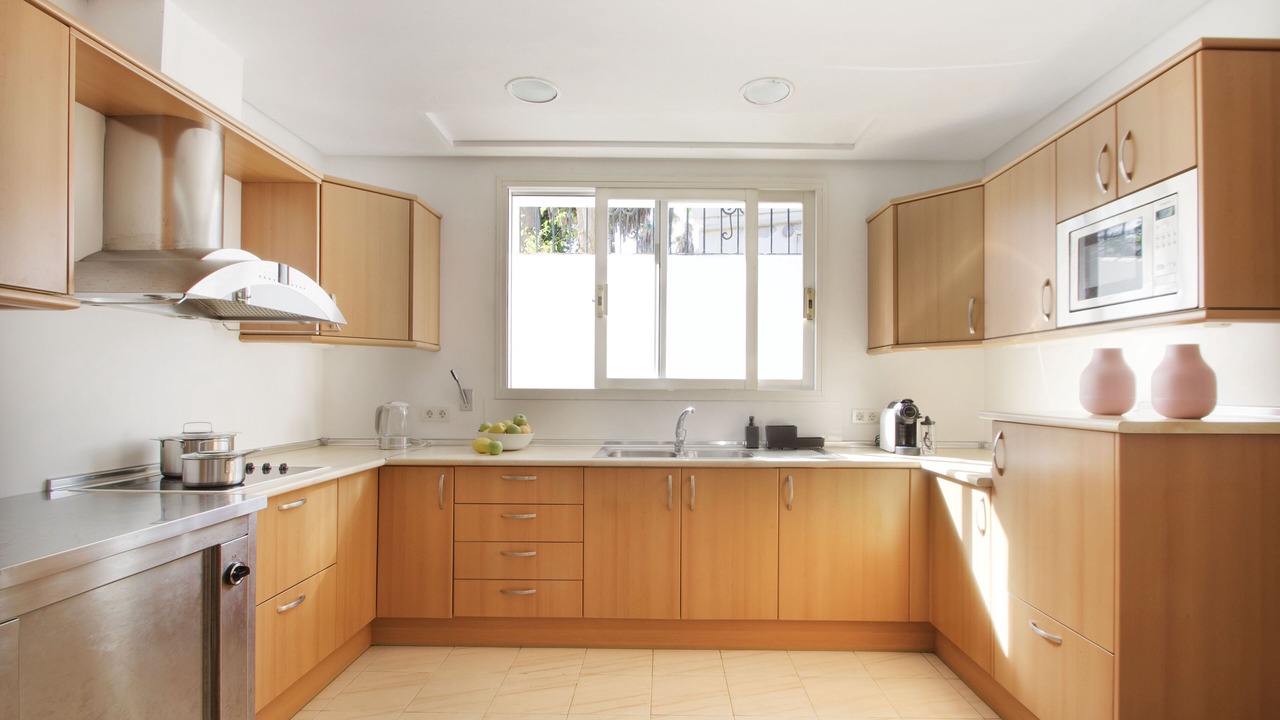 Photo of Kitchen in Golden Mile