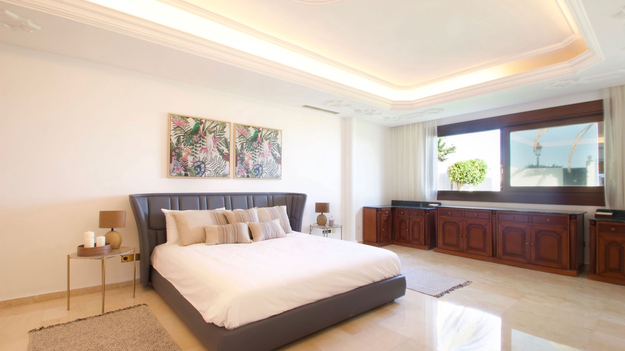 Photo of Bedroom in Golden Mile