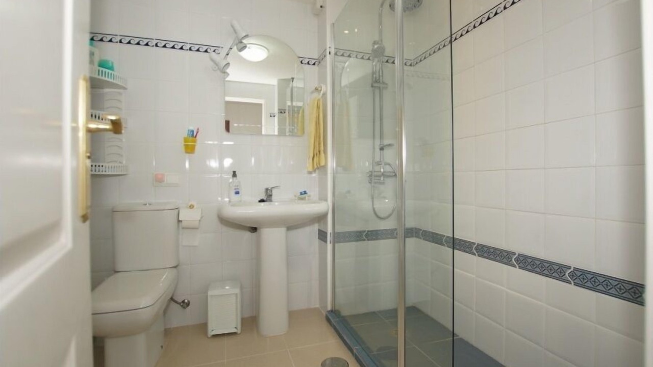 Photo of Bathroom in Urbanizacion Hacienda las Chapas