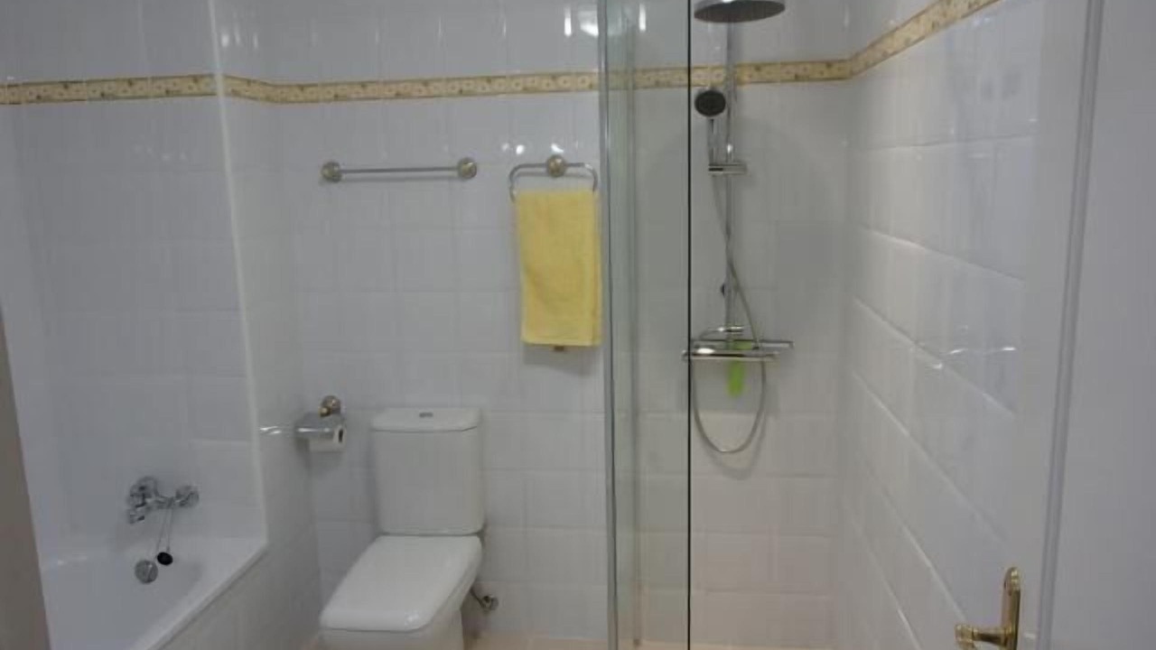 Photo of Bathroom in Urbanizacion Hacienda las Chapas