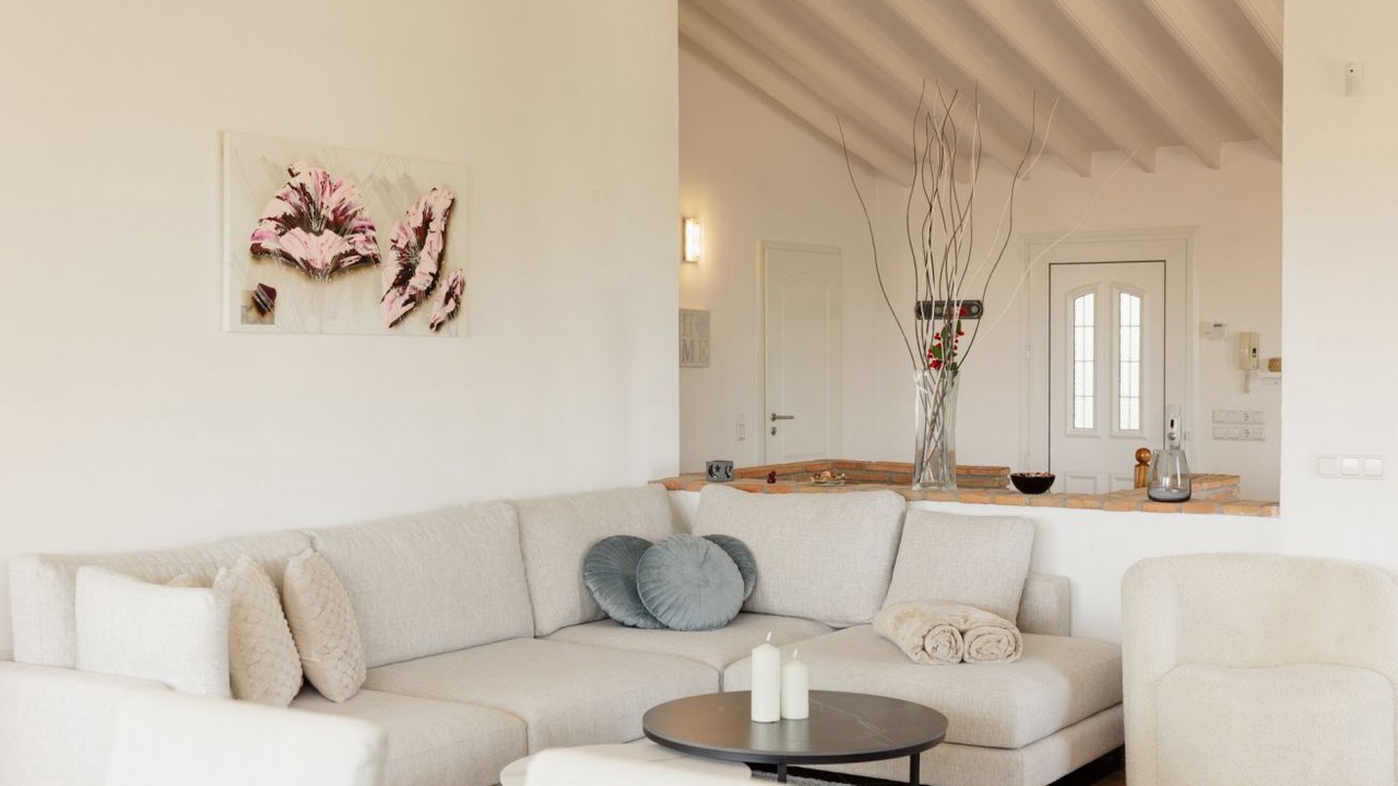 Photo of Livingroom in Urbanizacion Costabella