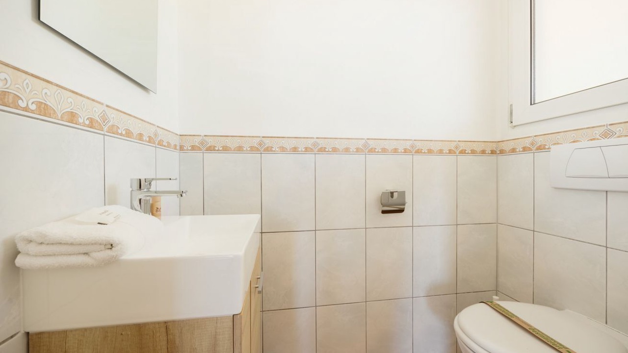 Photo of Bathroom in Urbanizacion Costabella
