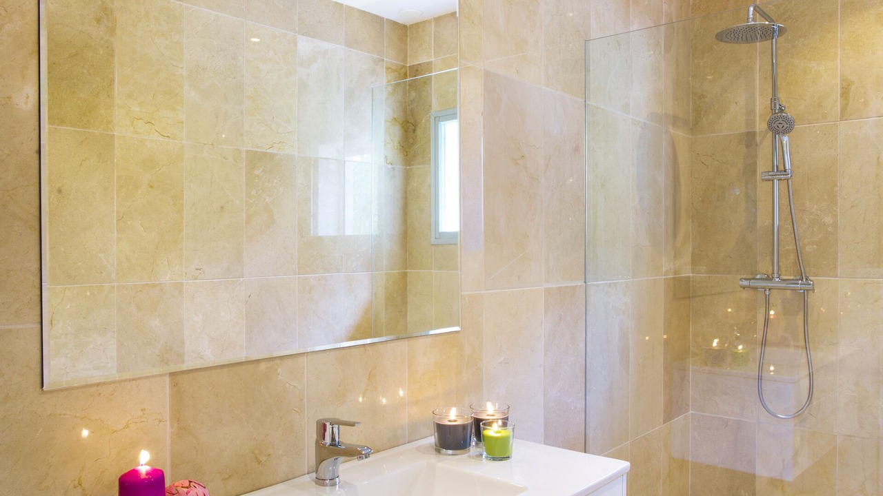 Photo of Bathroom in Urbanizacion Marbessa
