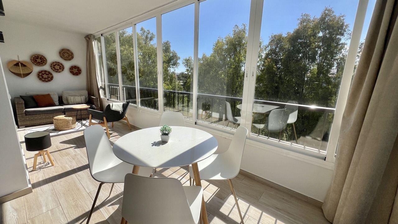 Photo of Livingroom in Golden Mile