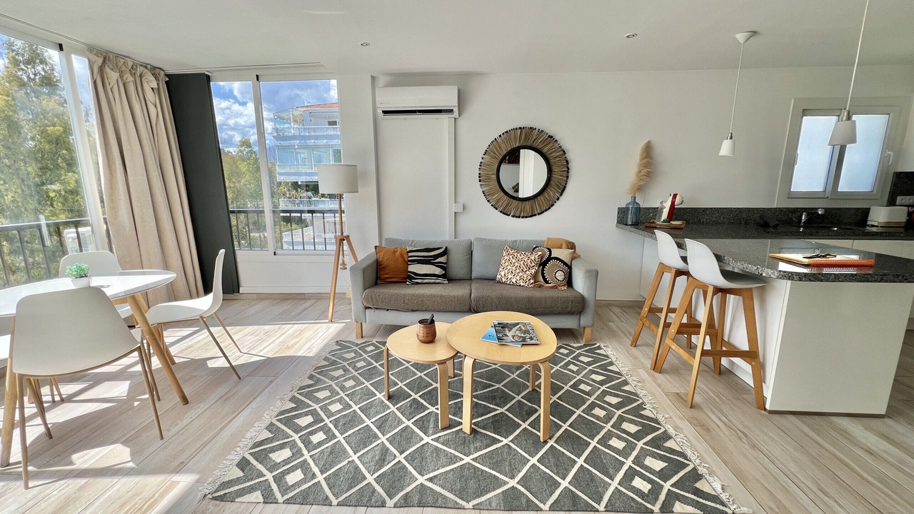 Photo of Livingroom in Golden Mile