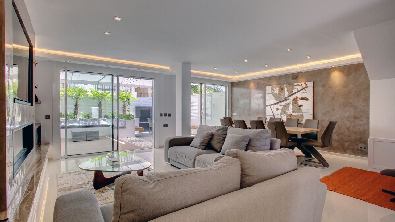 Photo of Livingroom in Golden Mile