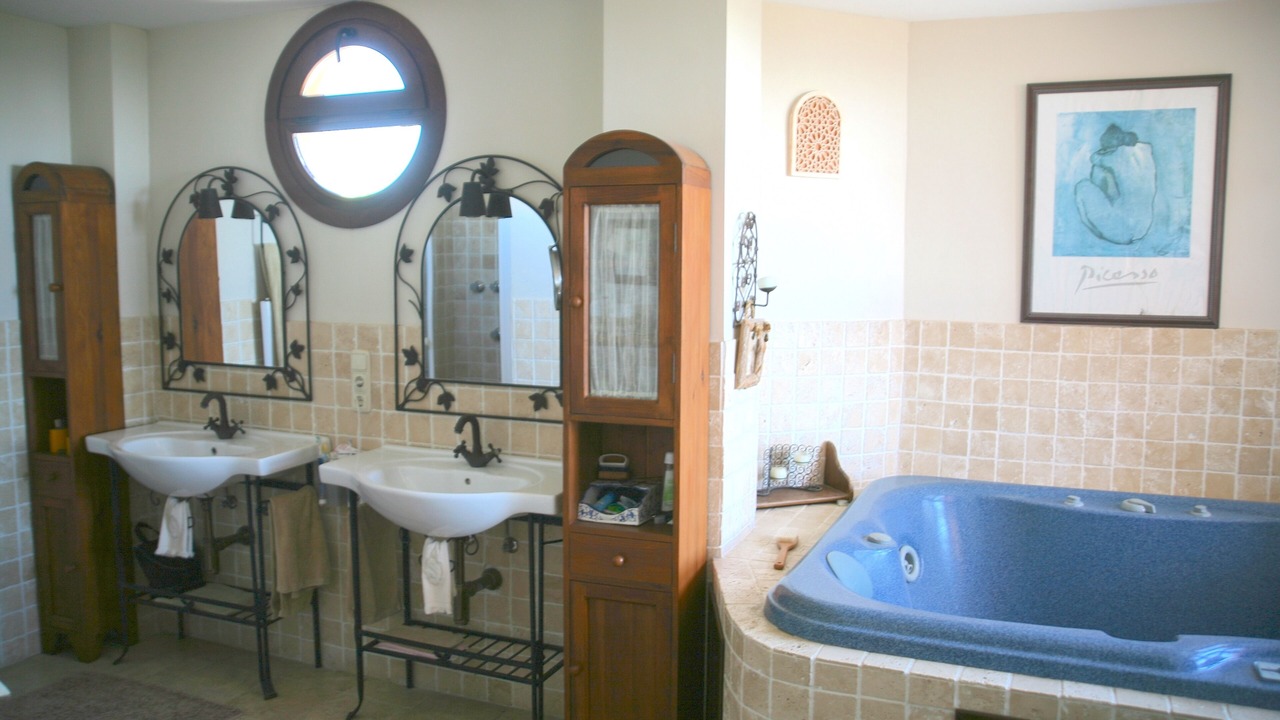 Photo of Bathroom in Urbanizacion Pinos Verdes