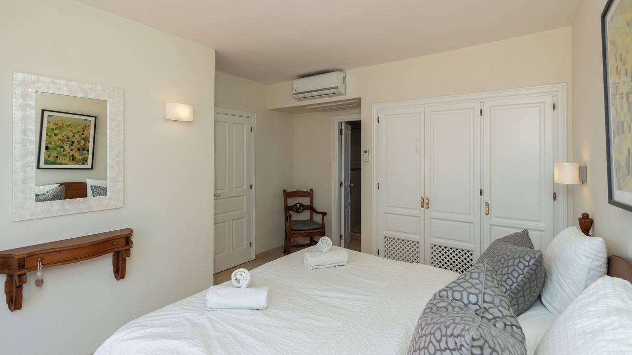 Photo of Bedroom in Nikki Beach
