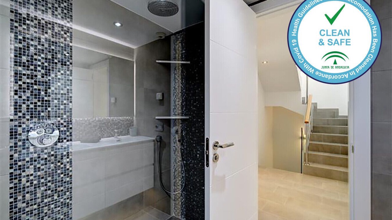 Photo of Bathroom in Golden Mile