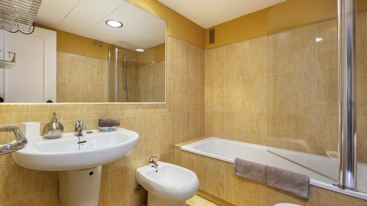Photo of Bathroom in Golden Mile