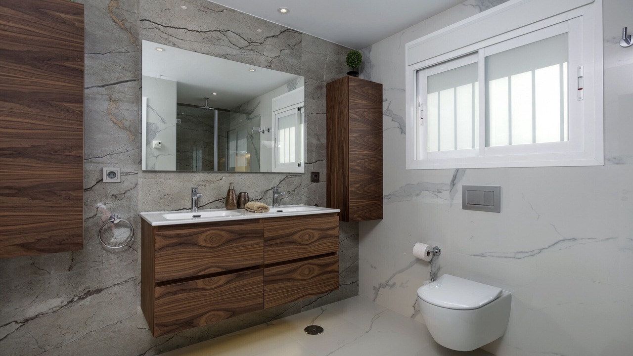 Photo of Bathroom in Golden Mile